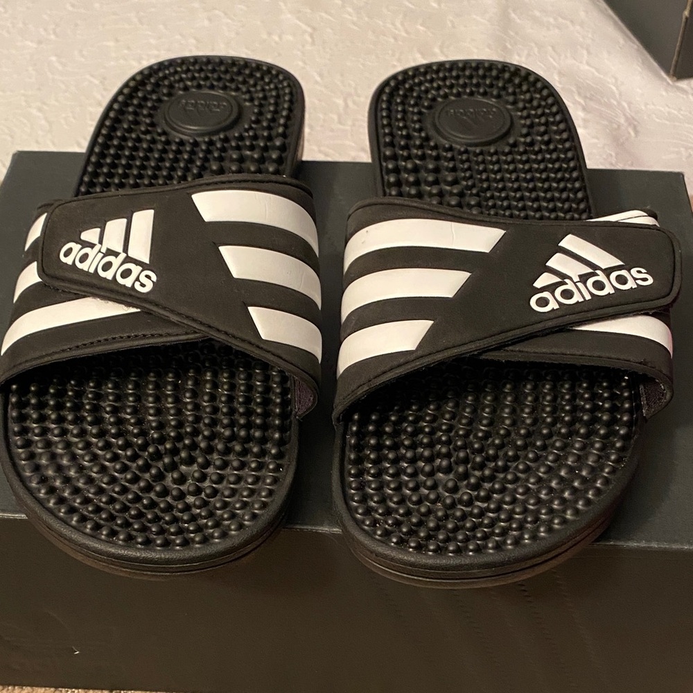 Adidas Black and White Striped Slides - Picture 1 of 3